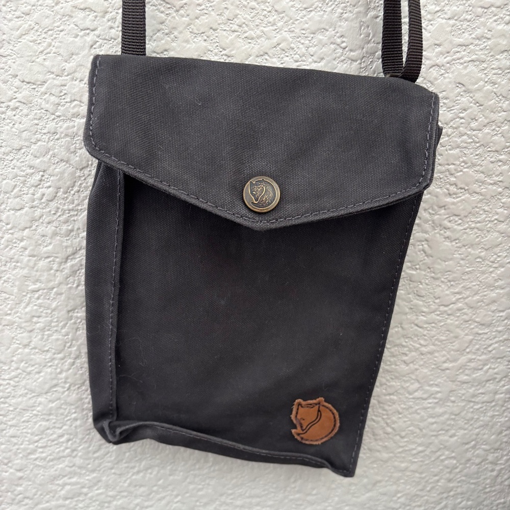 Fjallraven Dark Gray Pocket Bag